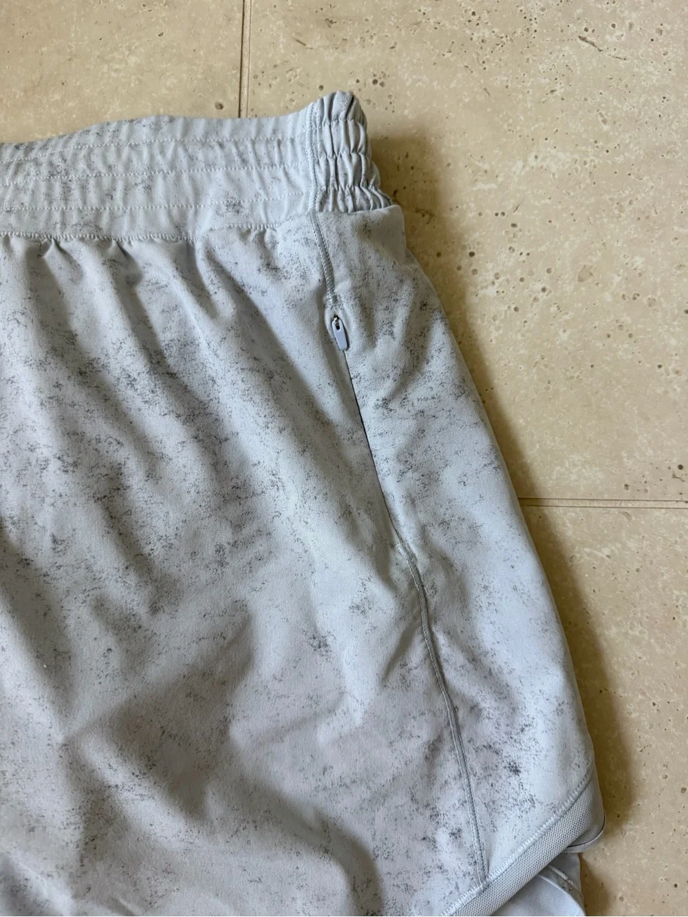 lululemon athletica Light Gray Speckled High-Low Athletic Skirt